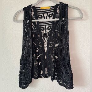 Alice + Olivia Black Crochet Chain Trim Vest S Boho Festival Sheer Layering Top